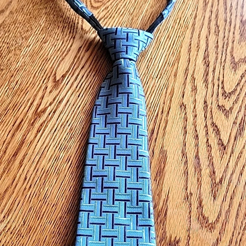 Zippered Blue & Green Tie